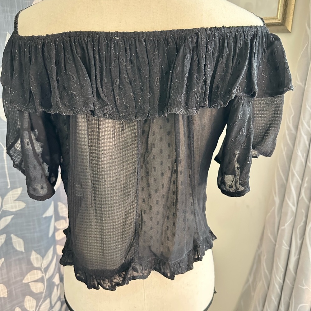 Chic Black Ruffle Sheer Blouse - Picture 3 of 4